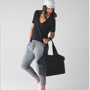 Lululemon Love Tee In black size 12